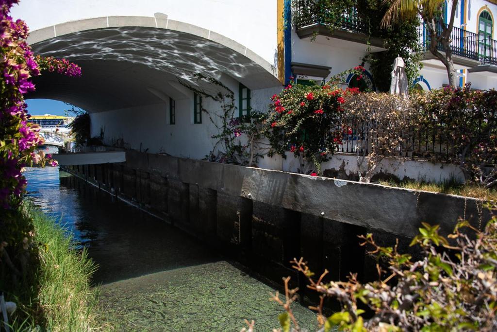 Edificio Playa Appartement Puerto De Mogan Buitenkant foto