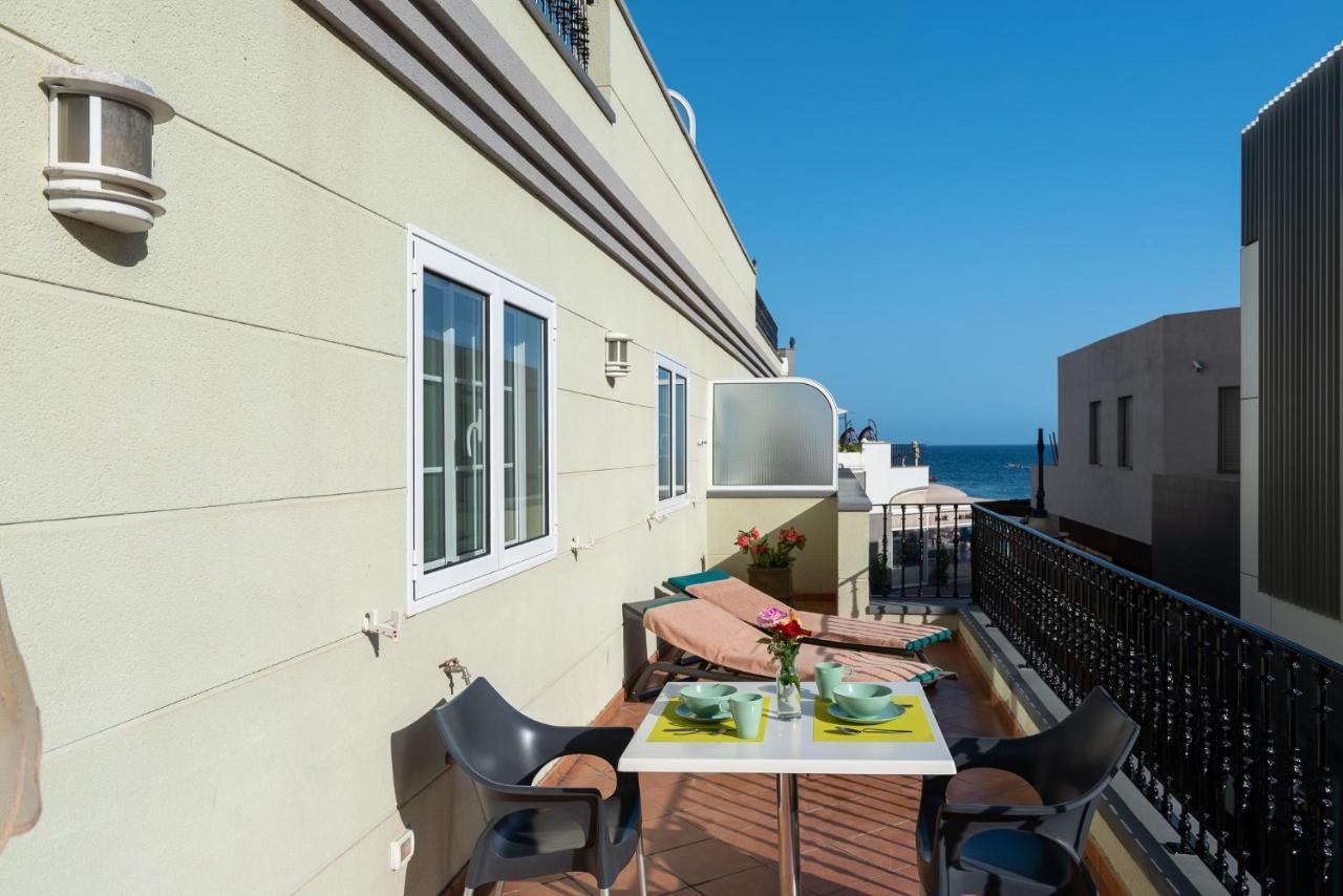 Edificio Playa Appartement Puerto De Mogan Buitenkant foto