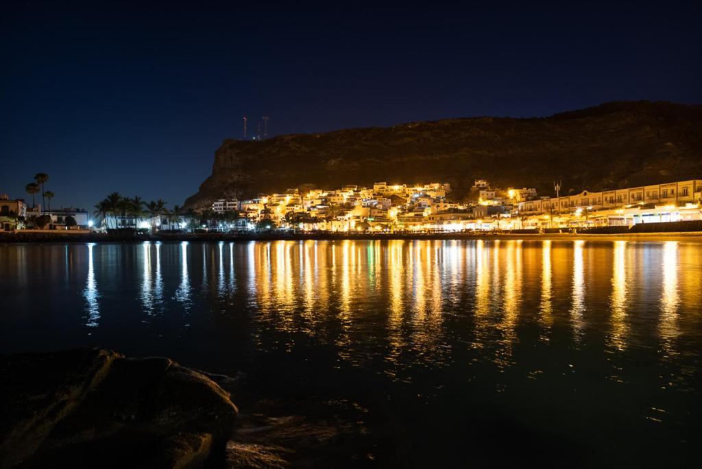 Edificio Playa Appartement Puerto De Mogan Buitenkant foto